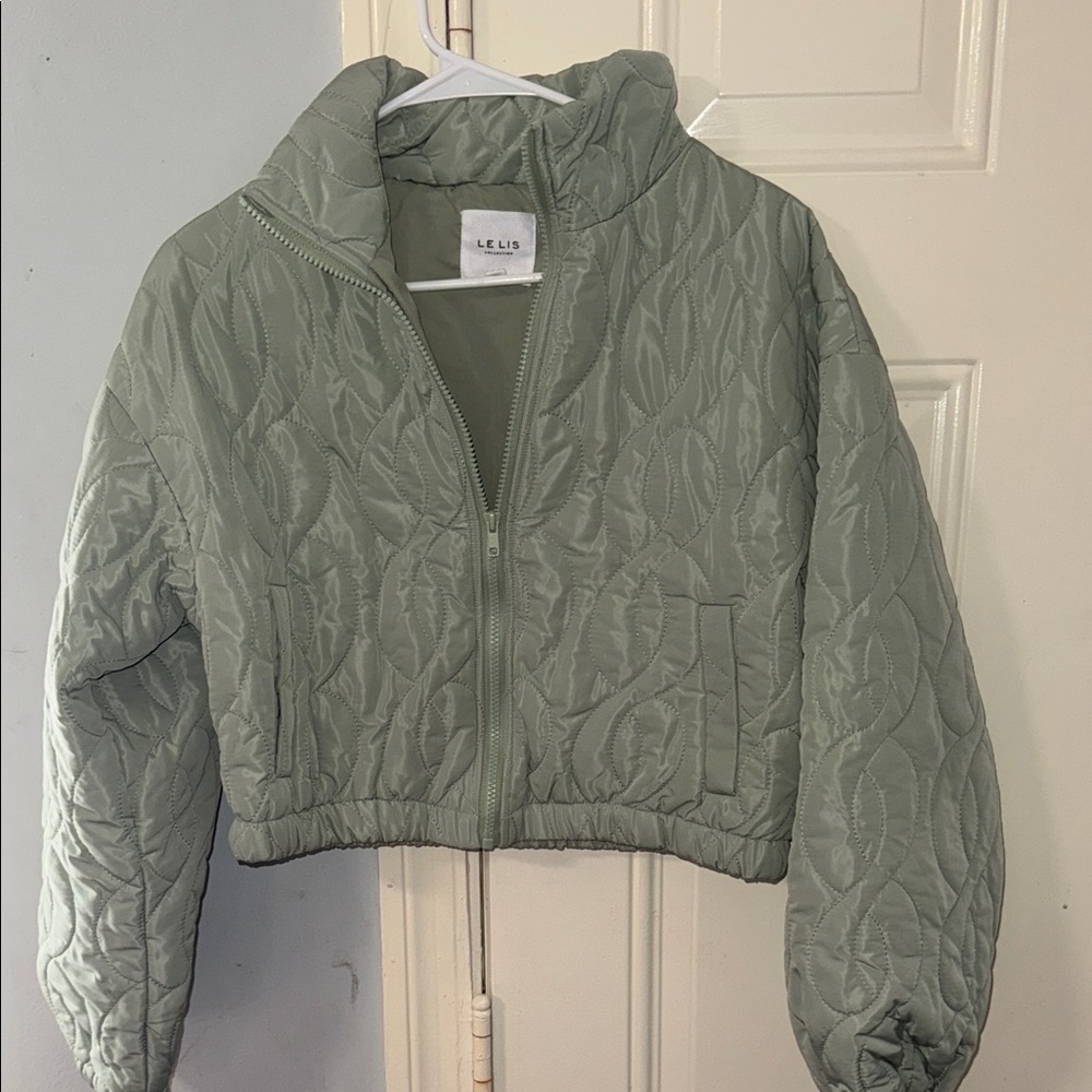 Le lis Green Quilted Cropped Jacket - Picture 2 of 10